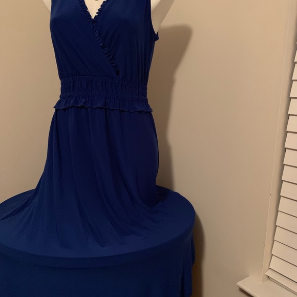 Brand new dress - Picture 4 of 4